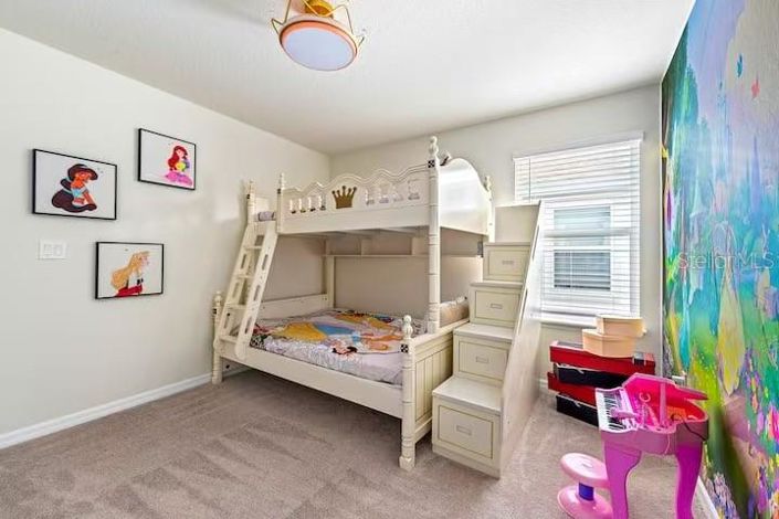 Image No.18-10 Bed Property for sale