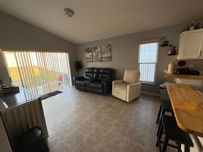 Image No.5-4 Bed Property for sale