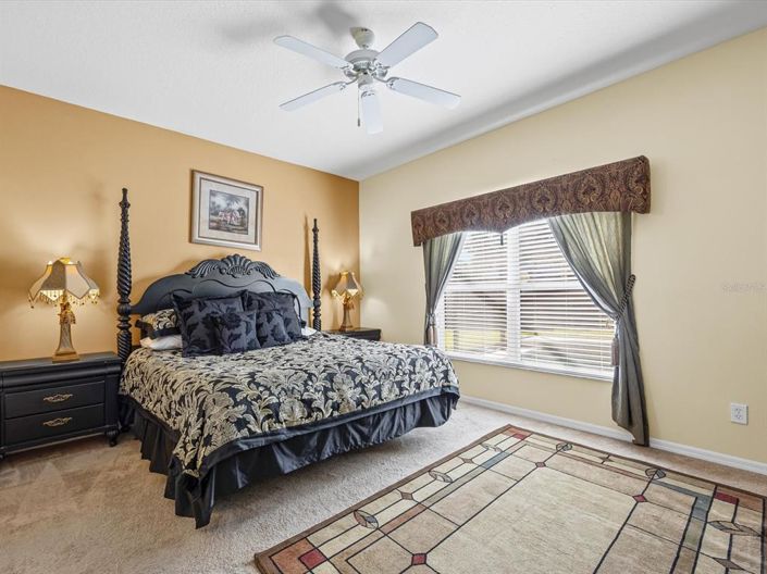 Image No.20-4 Bed Property for sale