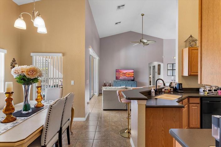 Image No.12-4 Bed Property for sale