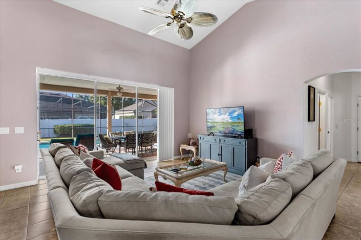 Image No.6-4 Bed Property for sale