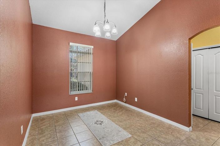 Image No.9-4 Bed Property for sale