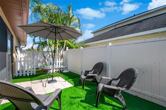 Image No.10-3 Bed Property for sale