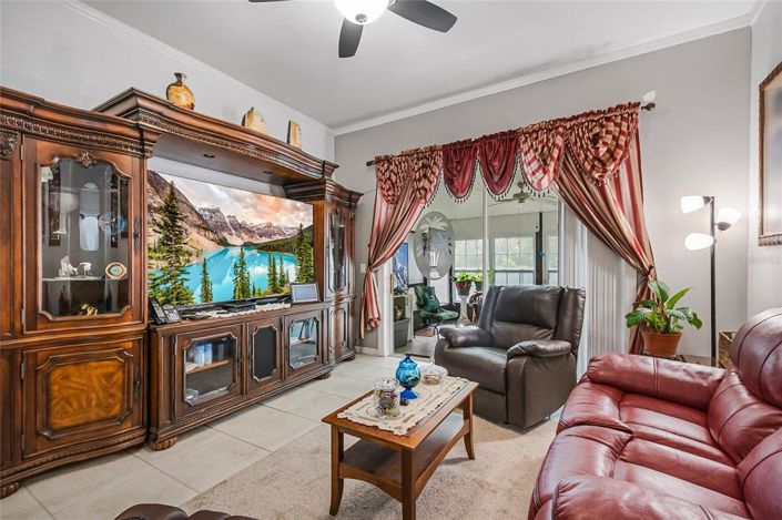 Image No.15-3 Bed Property for sale