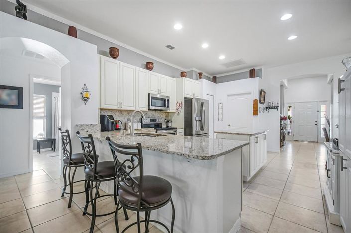 Image No.2-3 Bed Property for sale