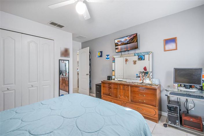 Image No.25-3 Bed Property for sale