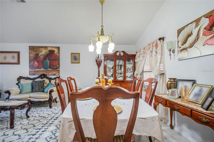 Image No.5-3 Bed Property for sale