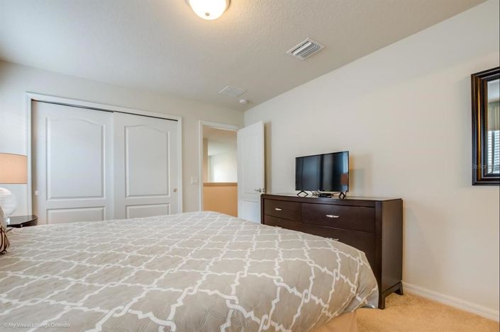 Image No.13-8 Bed Property for sale