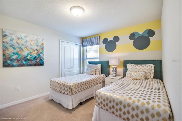 Image No.36-8 Bed Property for sale