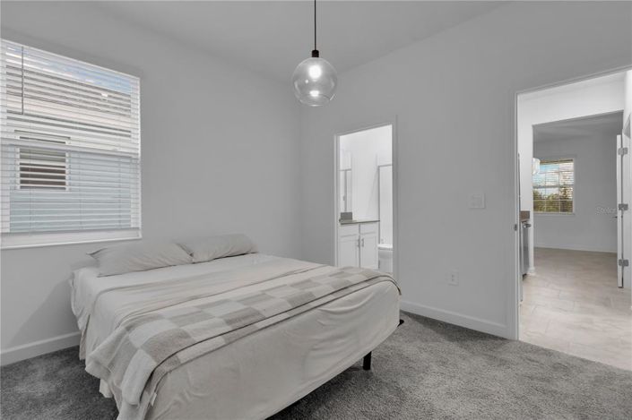 Image No.20-4 Bed Property for sale