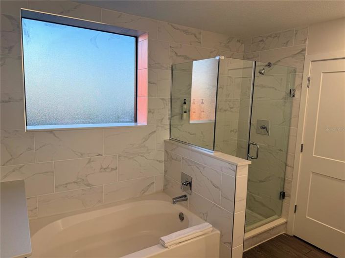 Image No.17-2 Bed Property for sale