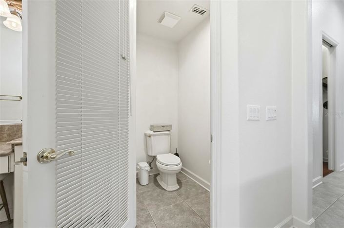 Image No.24-8 Bed Property for sale