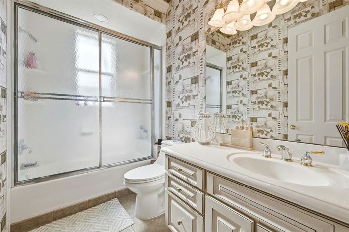 Image No.41-8 Bed Property for sale