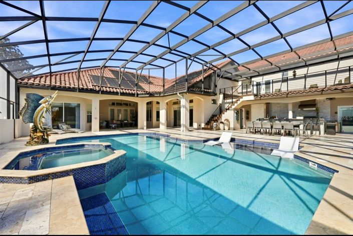 Image No.48-8 Bed Property for sale