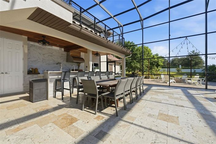 Image No.53-8 Bed Property for sale