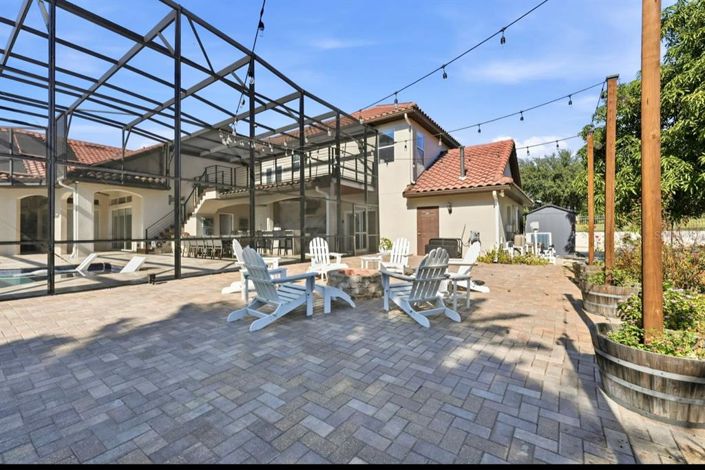 Image No.57-8 Bed Property for sale