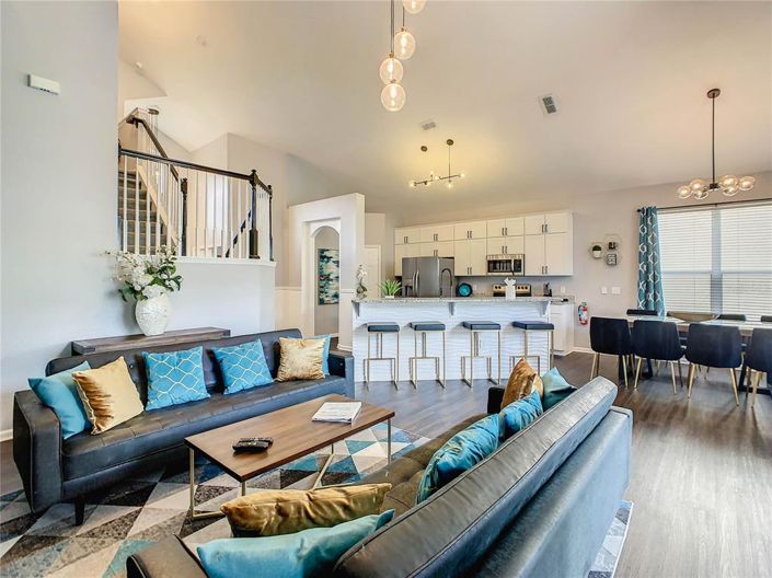 Image No.6-6 Bed Property for sale