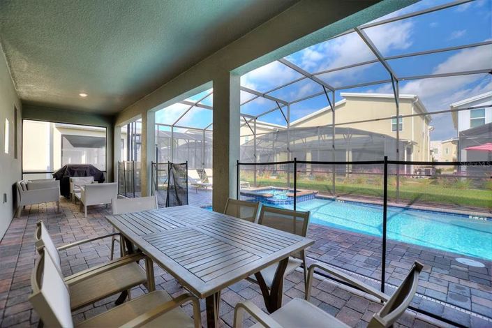 Image No.2-7 Bed Property for sale