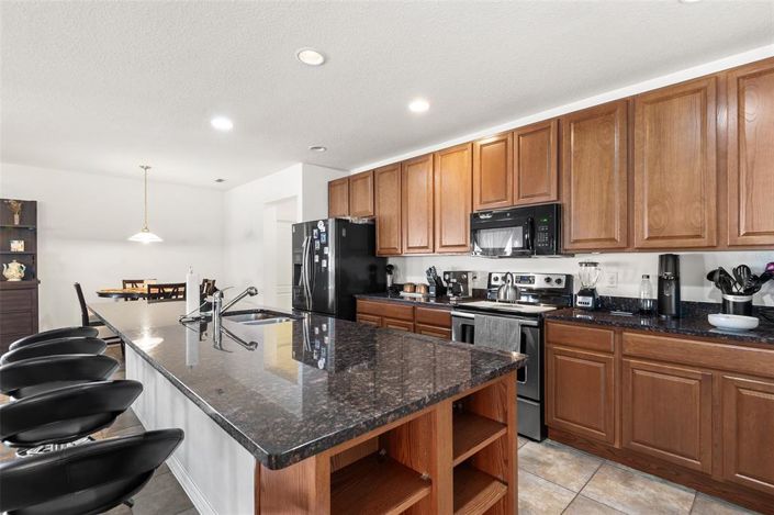 Image No.23-4 Bed Property for sale