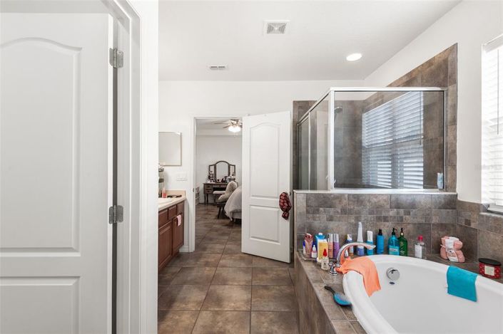 Image No.30-4 Bed Property for sale