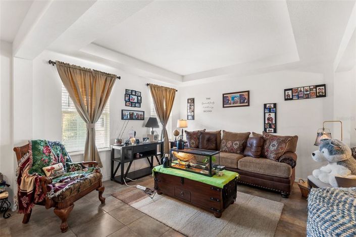 Image No.7-4 Bed Property for sale