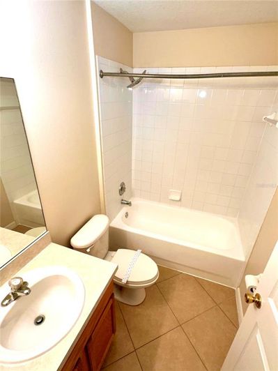 Image No.8-3 Bed Property for sale