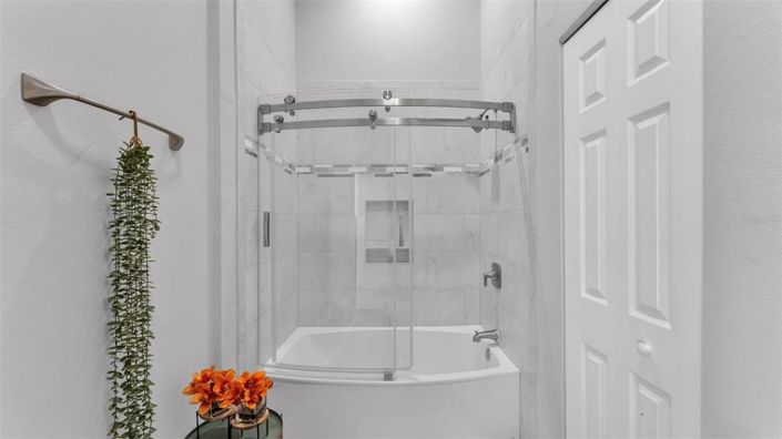 Image No.29-4 Bed Property for sale