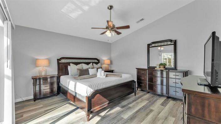 Image No.33-4 Bed Property for sale