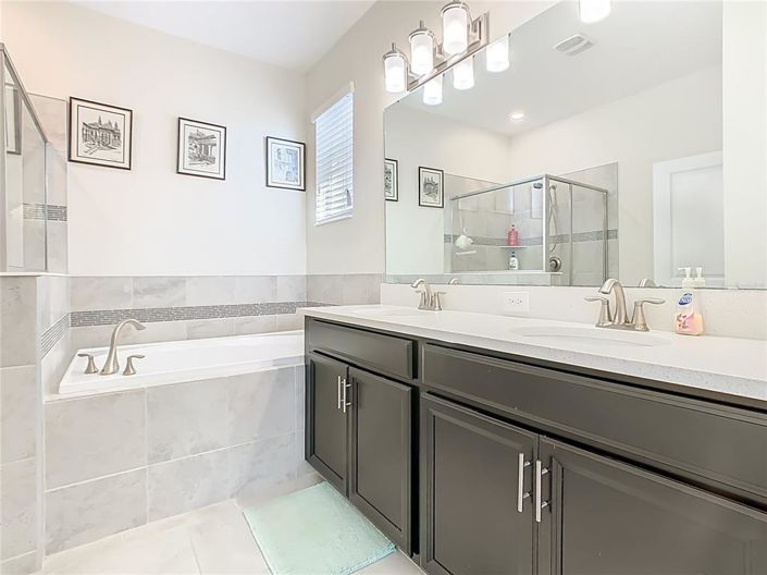 Image No.36-Propriété de 4 chambres à vendre à Davenport