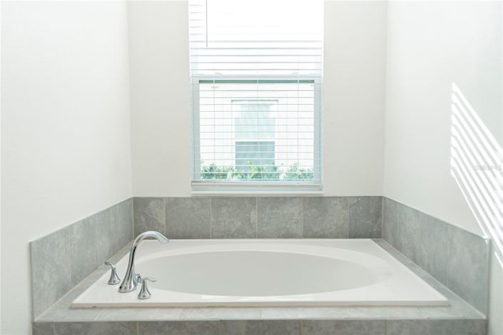 Image No.33-2 Bed Property for sale