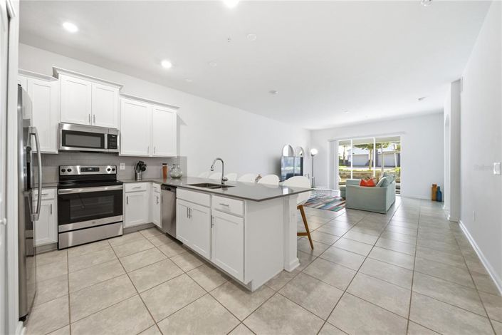 Image No.6-2 Bed Property for sale