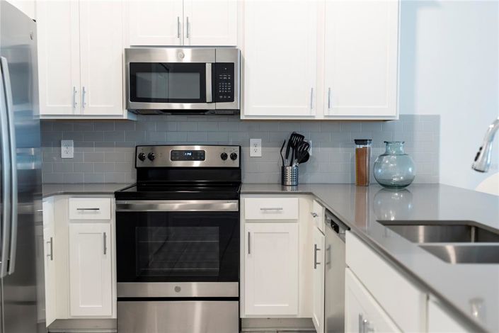 Image No.7-2 Bed Property for sale