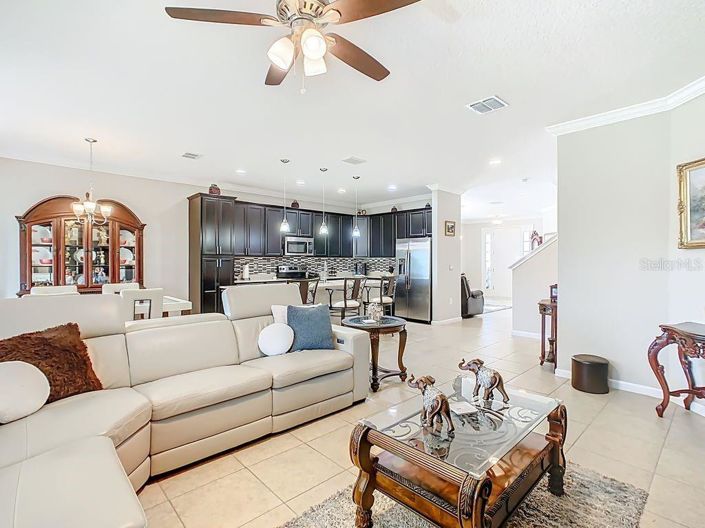 Image No.15-4 Bed Property for sale