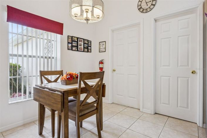 Image No.11-4 Bed Property for sale