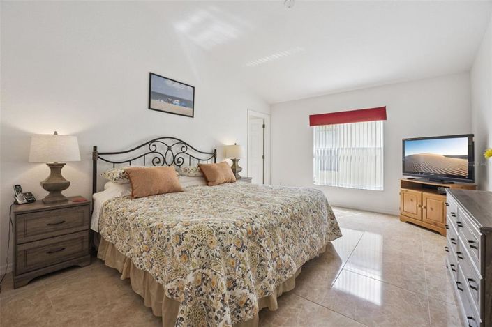 Image No.25-4 Bed Property for sale