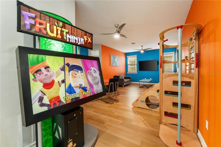 Image No.19-9 Bed Property for sale