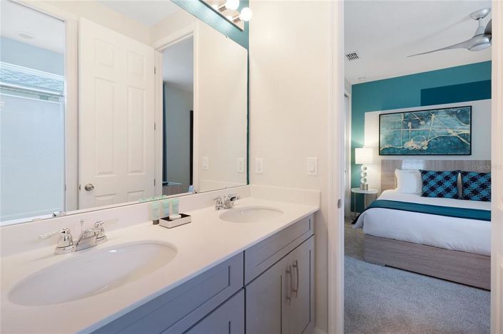 Image No.36-9 Bed Property for sale