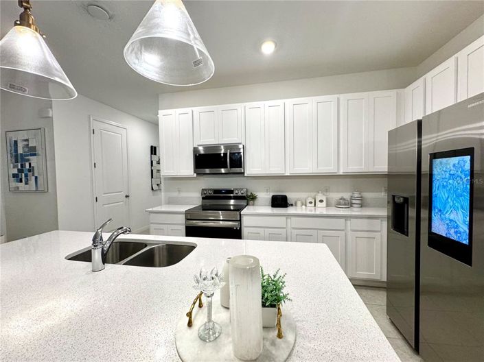 Image No.16-3 Bed Townhouse for sale