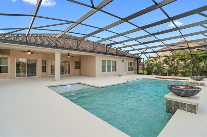 Image No.17-5 Bed Property for sale