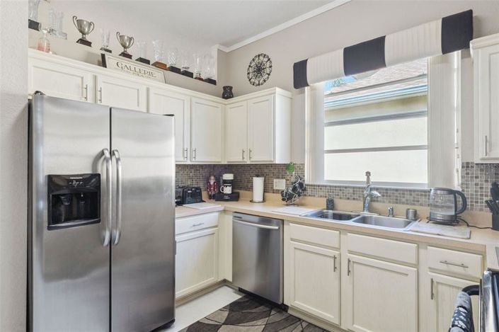 Image No.17-4 Bed Property for sale