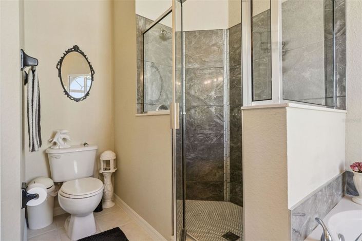 Image No.27-4 Bed Property for sale