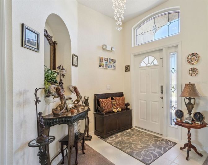 Image No.4-4 Bed Property for sale