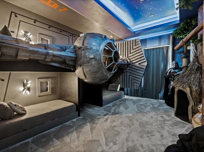 Image No.14-12 Bed Property for sale