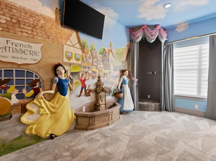 Image No.20-12 Bed Property for sale