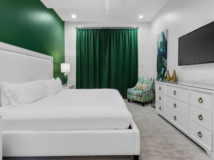 Image No.29-12 Bed Property for sale