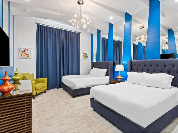 Image No.37-12 Bed Property for sale