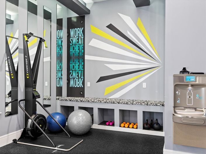 Image No.40-12 Bed Property for sale