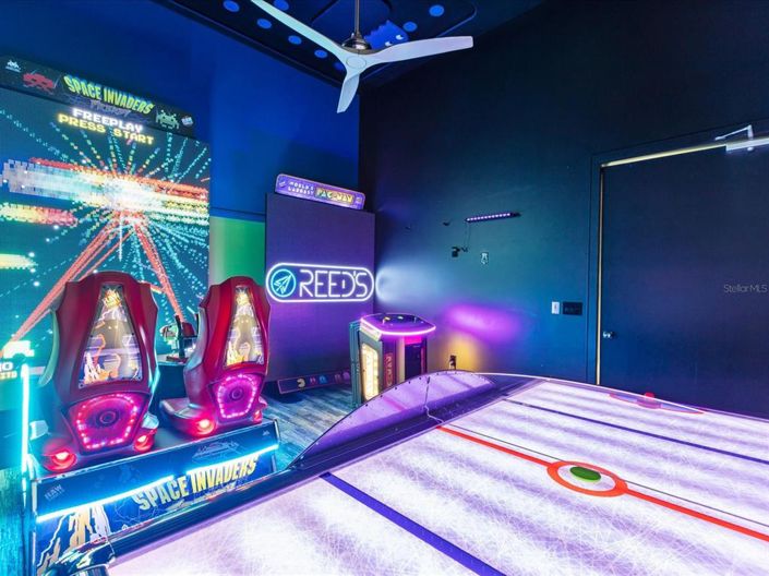 Image No.60-12 Bed Property for sale