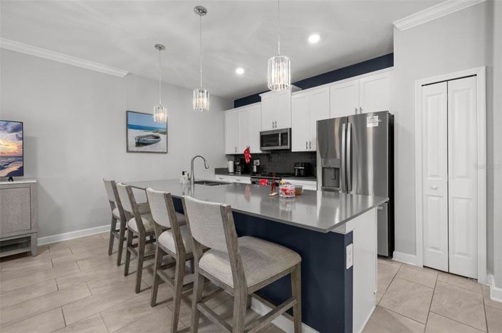 Image No.12-4 Bed Property for sale