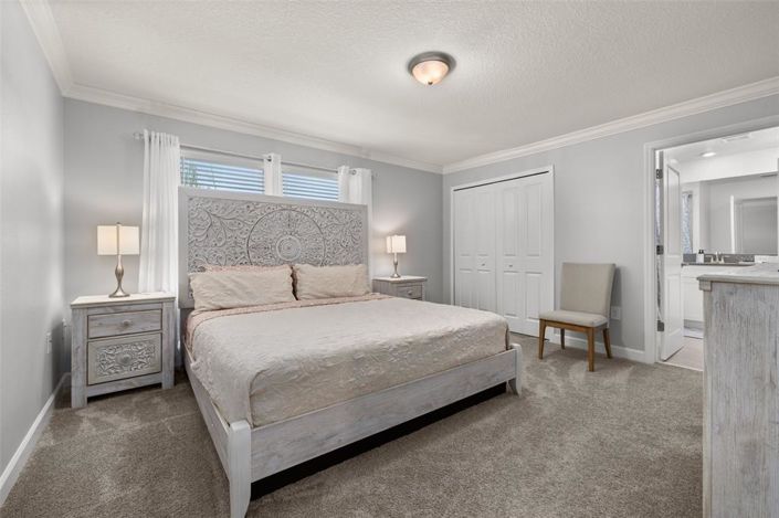 Image No.17-4 Bed Property for sale